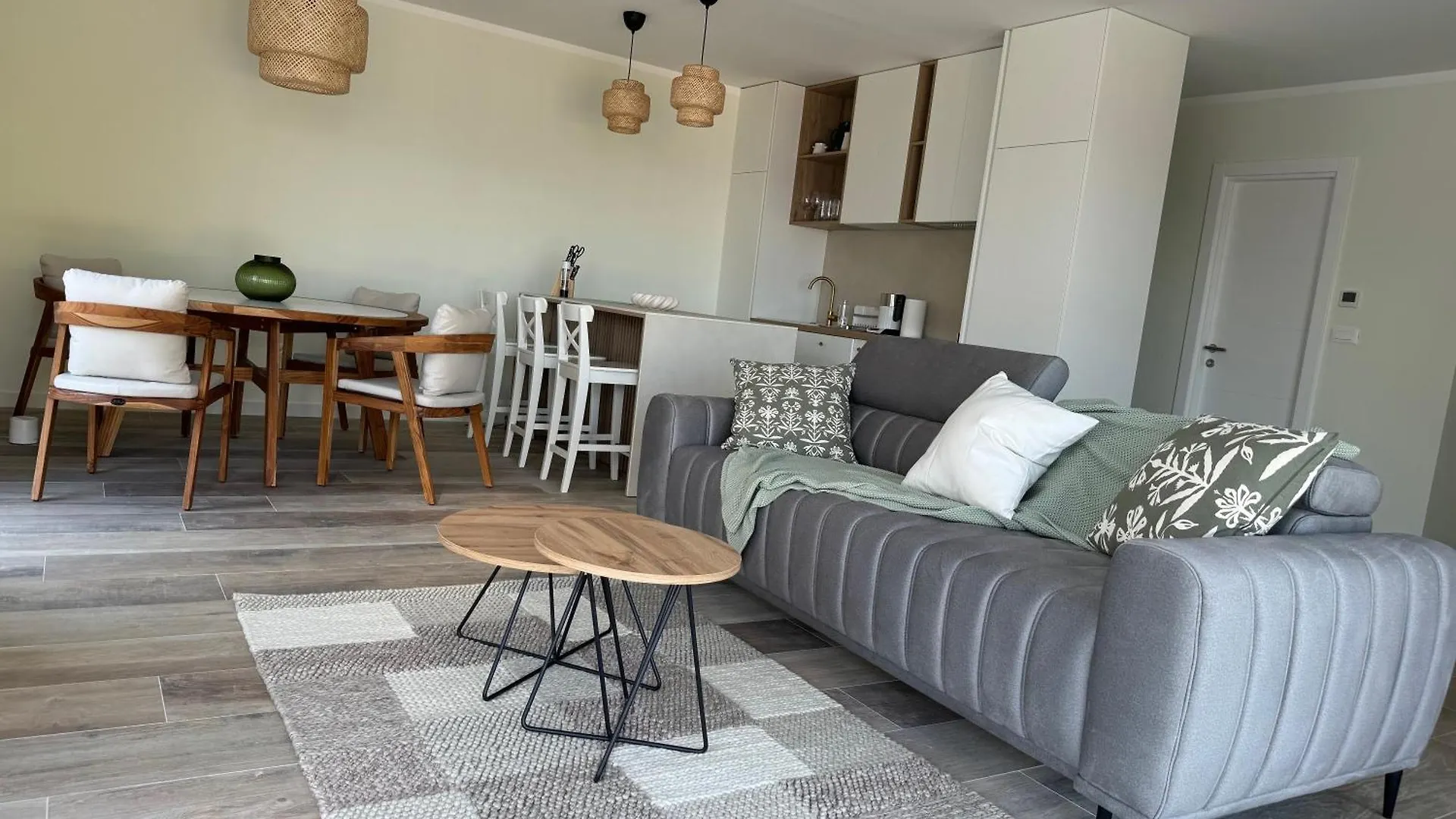 Aura Adriatica Olive - Luxury Apartment, Private Pool, Sea View, Parking Lovran