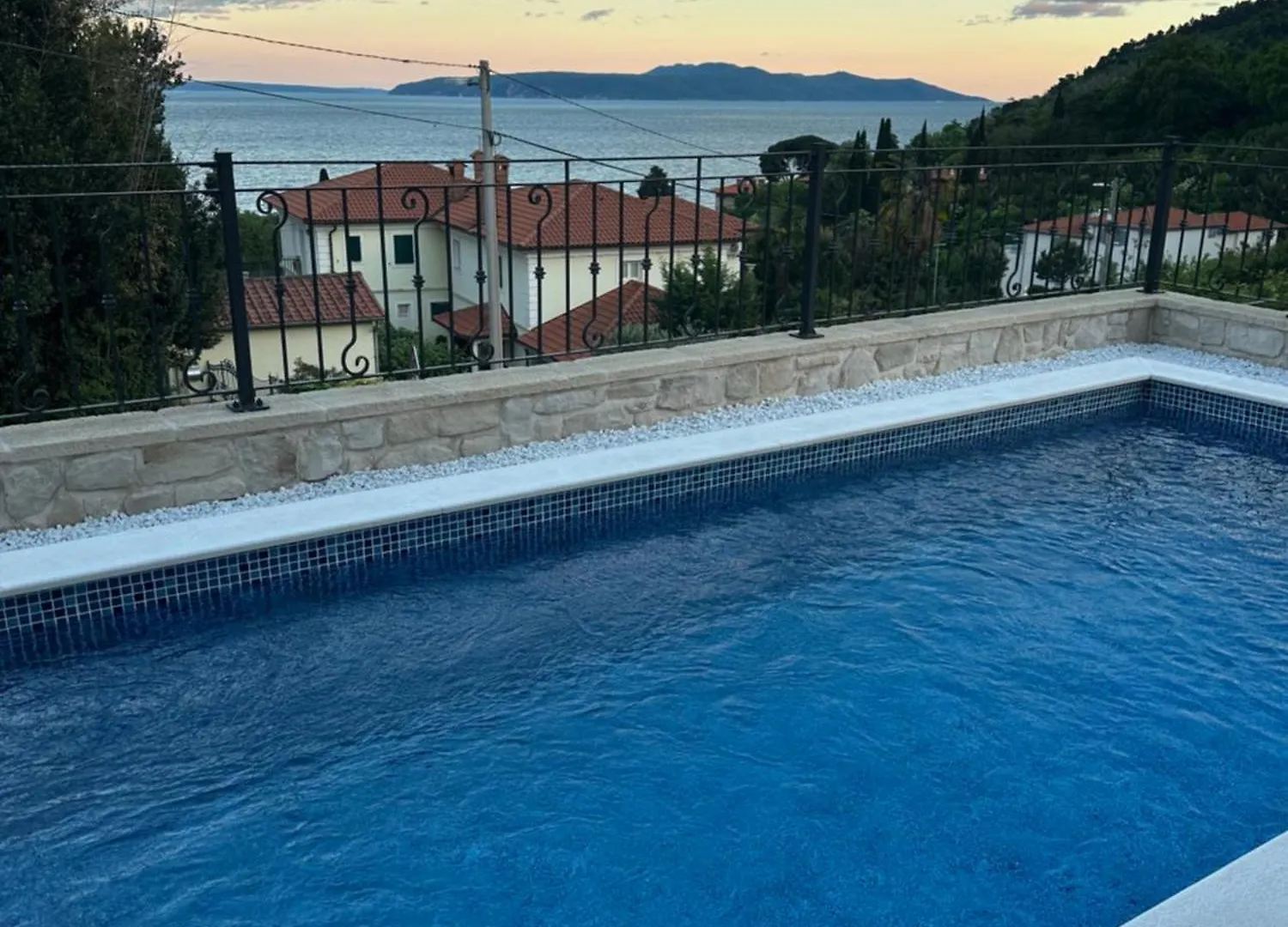 Aura Adriatica Olive - Luxury Apartment, Private Pool, Sea View, Parking Lovran